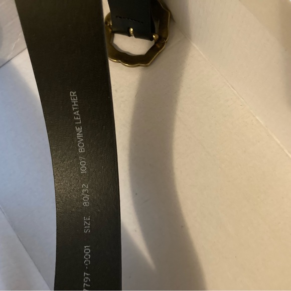 Levi’s black leather belt - Picture 4 of 4